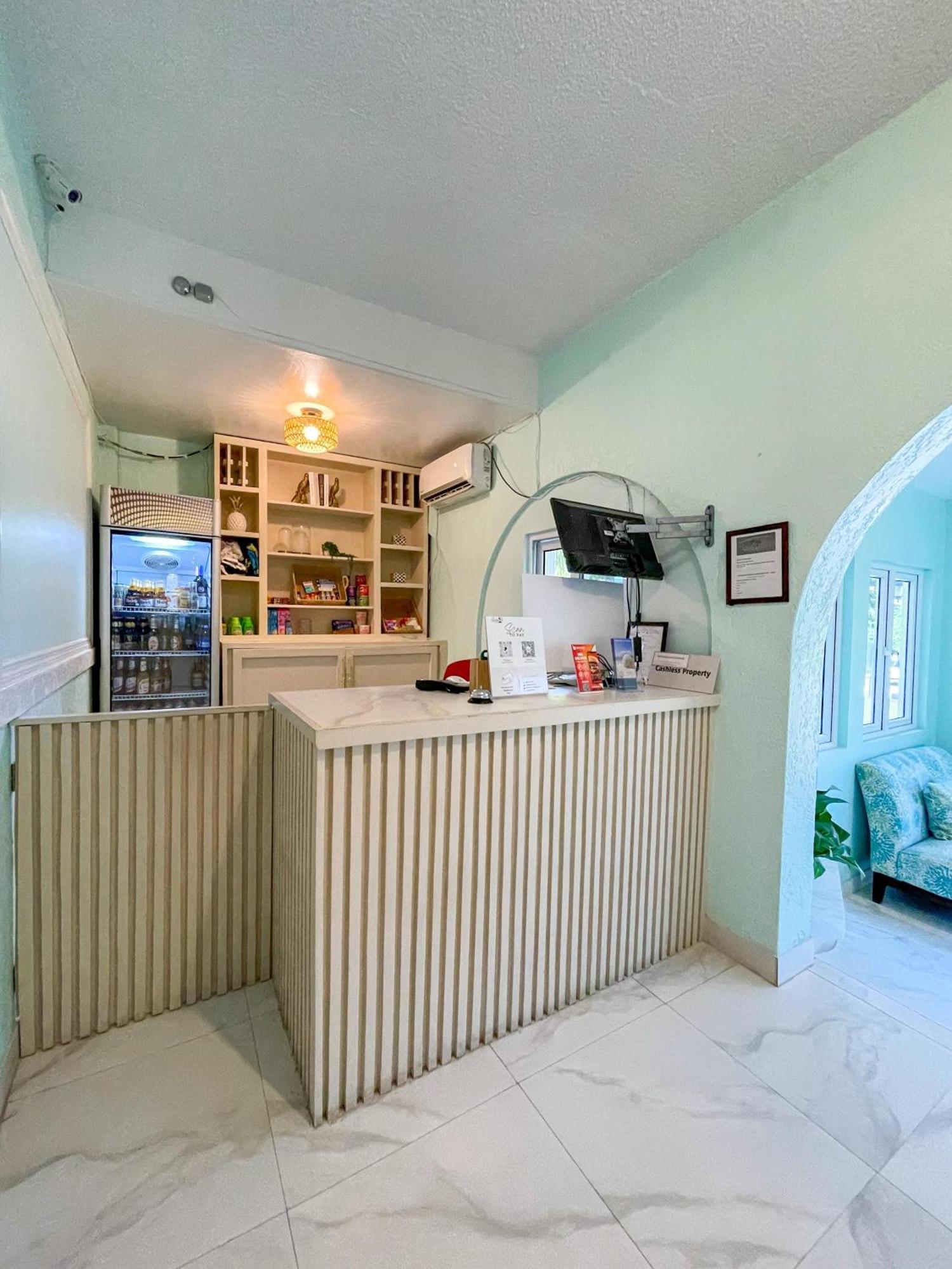 Bed and Breakfast Golden Palms House Nassau Exteriér fotografie