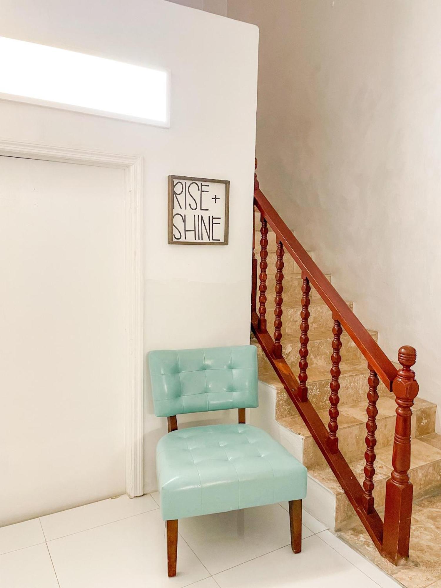 Bed and Breakfast Golden Palms House Nassau Exteriér fotografie